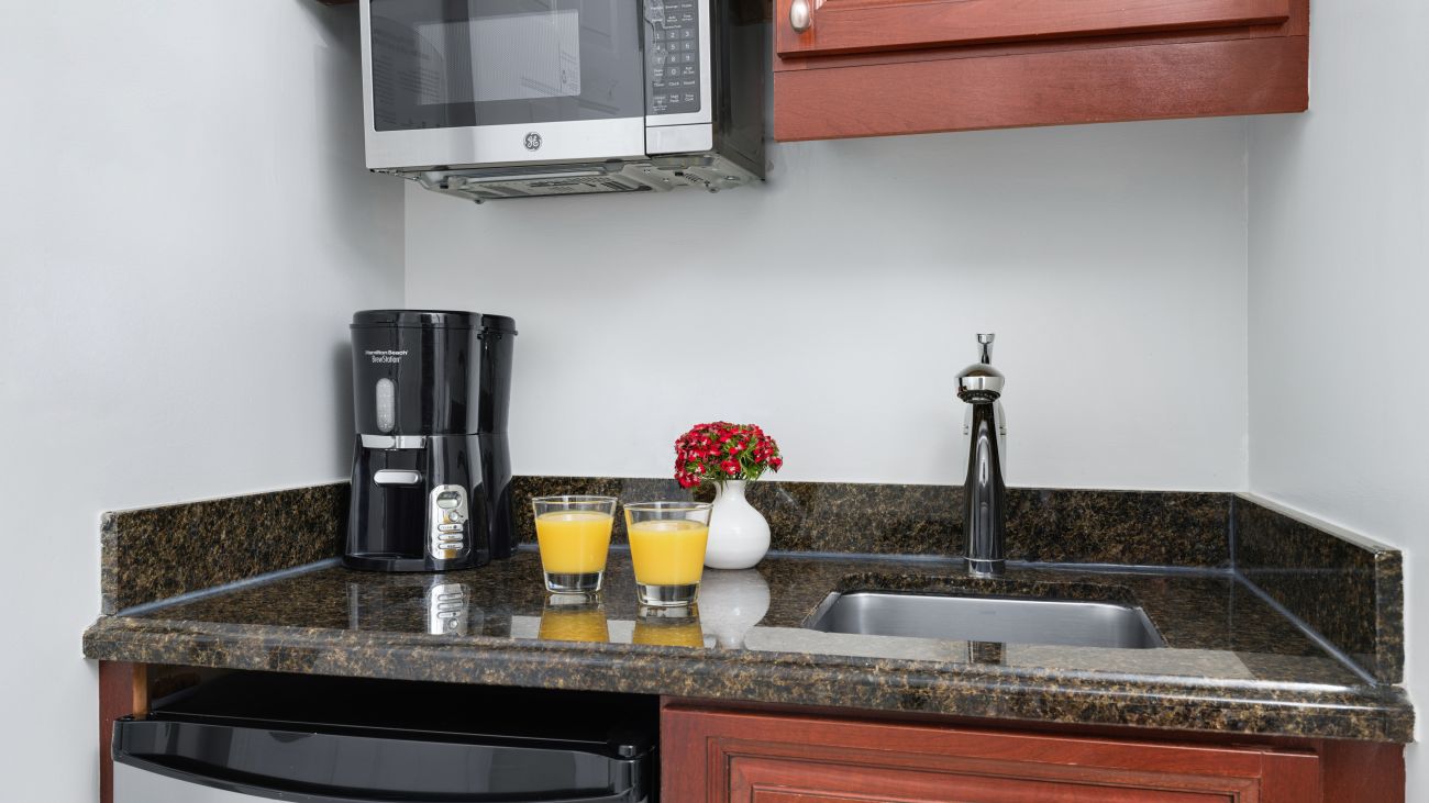 Guest Kitchenette